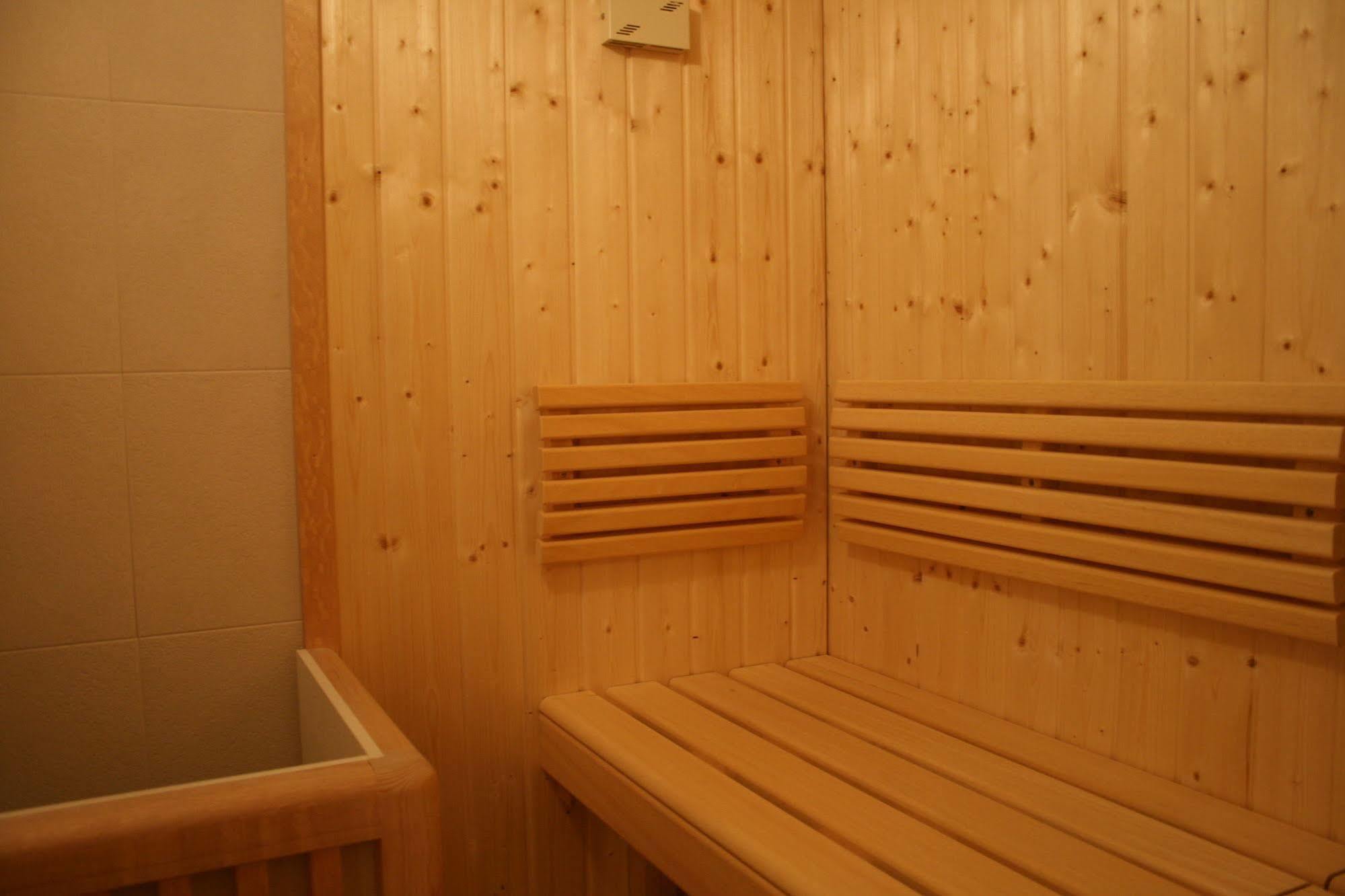 Hotel Crown Hills Kumamoto Exterior foto